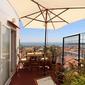 estrela-penthouse-amazing-views.hotels-lisbon-portugal.com/